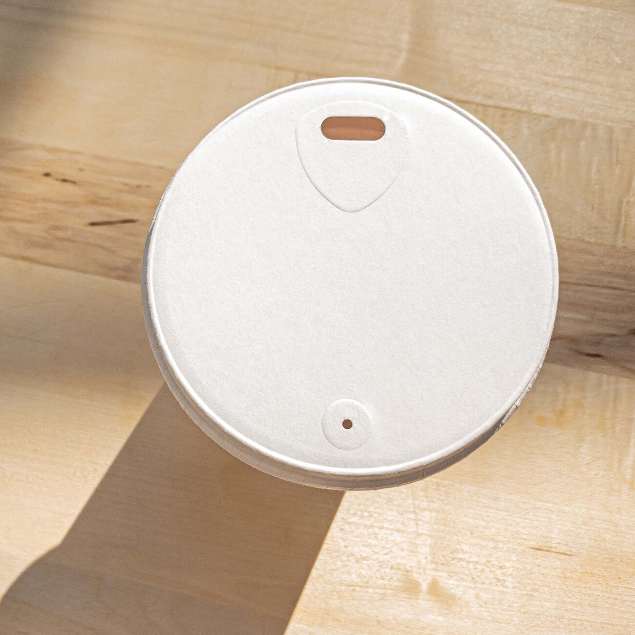 Board cap for paper cups